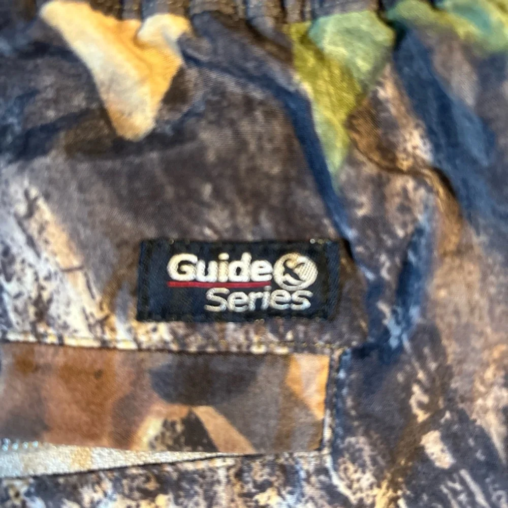 Gander Mountain Guide Series Mens Medium Realtree  Cargo Pants M Outdoor Hunting